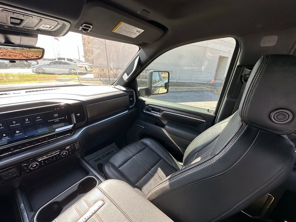 Used 2025 Chevrolet Silverado 2500 High Country w/ Technology Package image 22