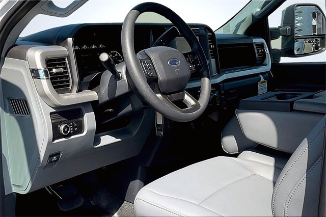 Used 2024 Ford F450 XL w/ XL Chrome Package image 6