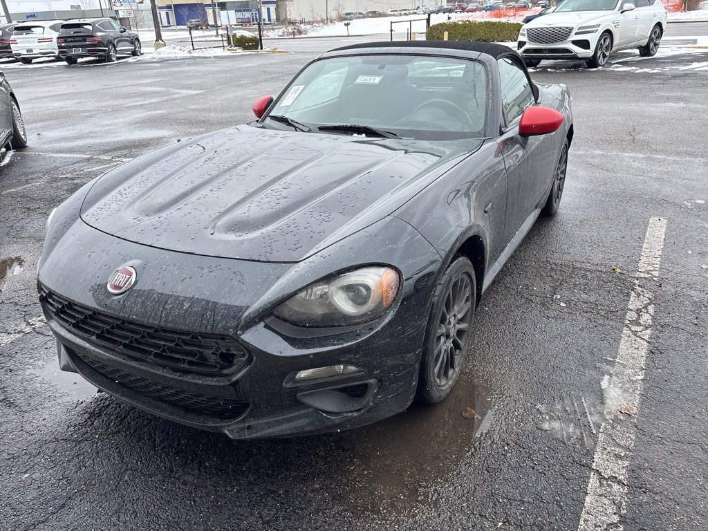 Used 2018 FIAT 124 Spider Classica