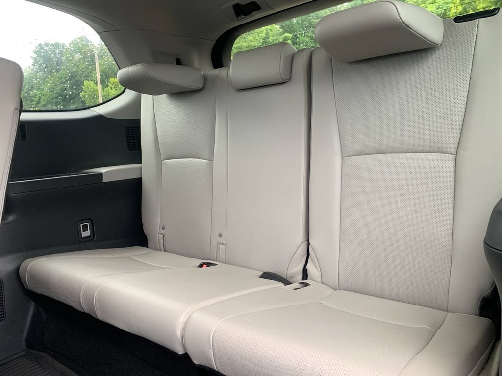 Used 2024 Toyota Grand Highlander AWD image 18
