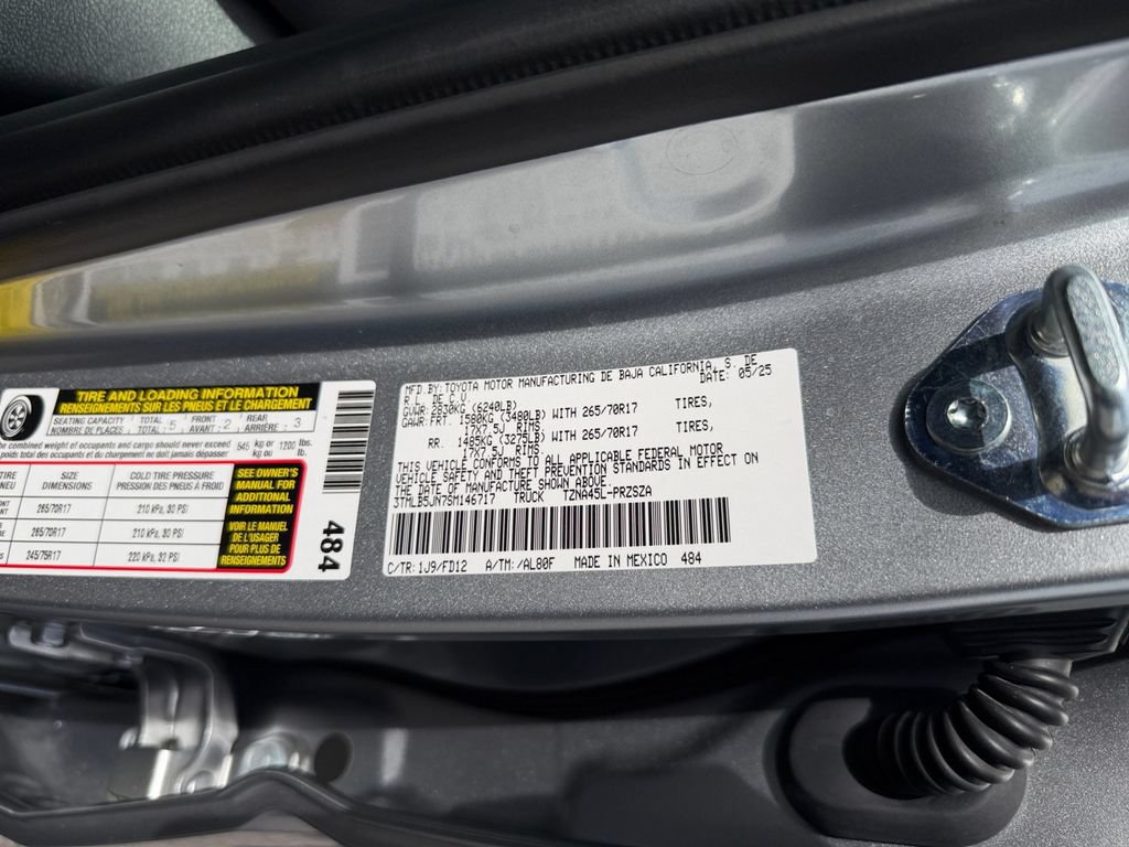 Certified 2025 Toyota Tacoma TRD Off-Road w/ TRD Off Road Upgrade Package AWD/4WD image 30