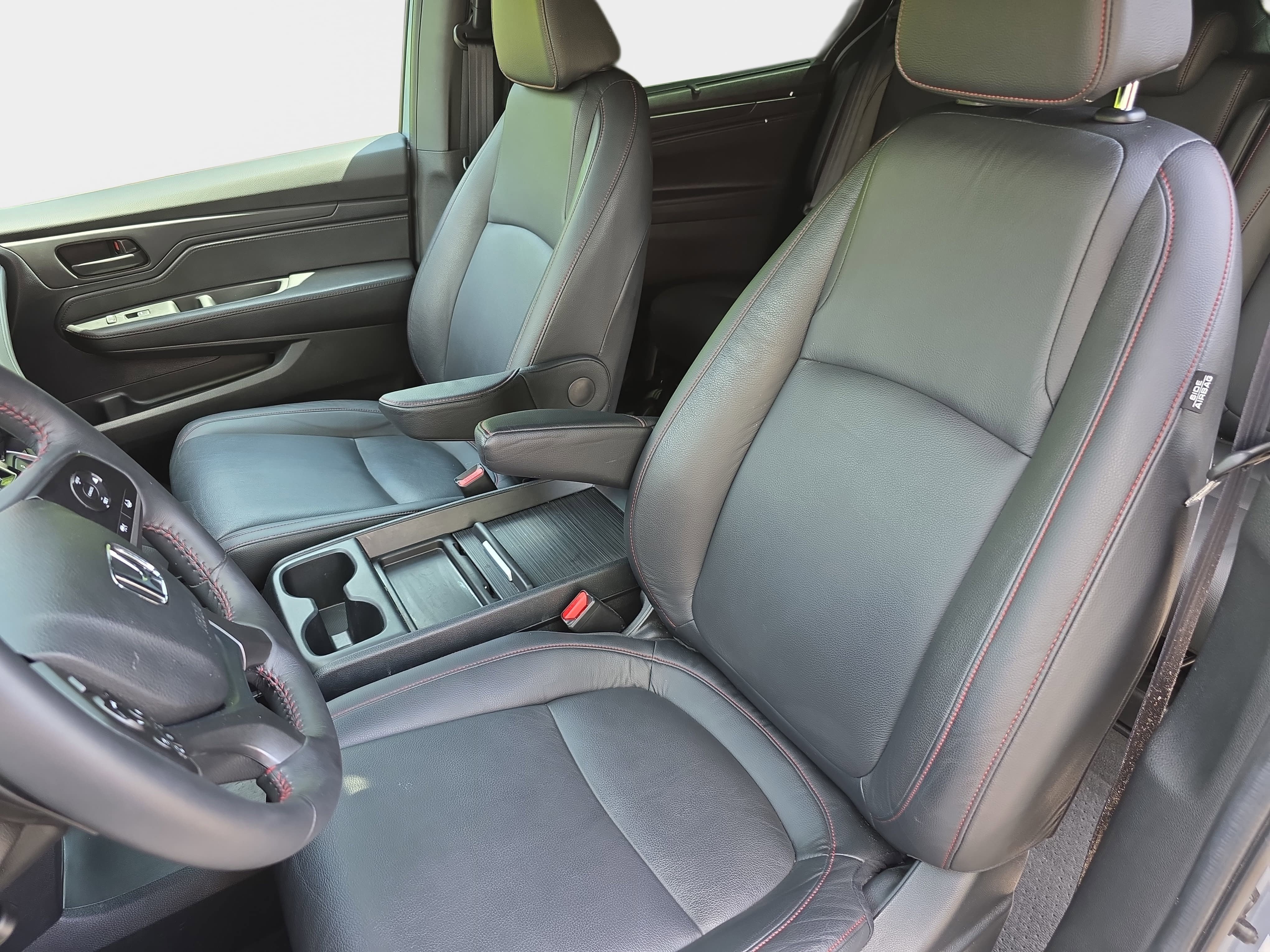 Used 2024 Honda Odyssey Sport image 16