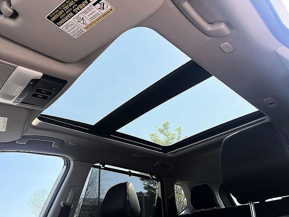 Certified 2023 Nissan Rogue Platinum w/ Platinum Premium Package image 19