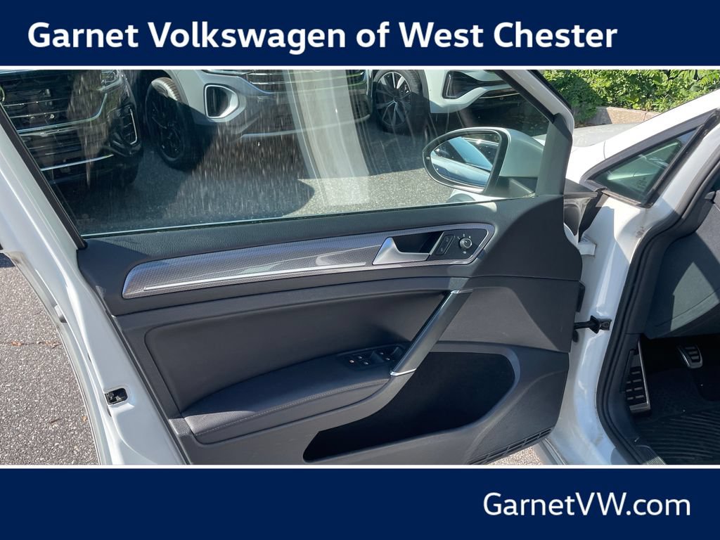 Used 2017 Volkswagen Golf Alltrack S AWD/4WD image 10