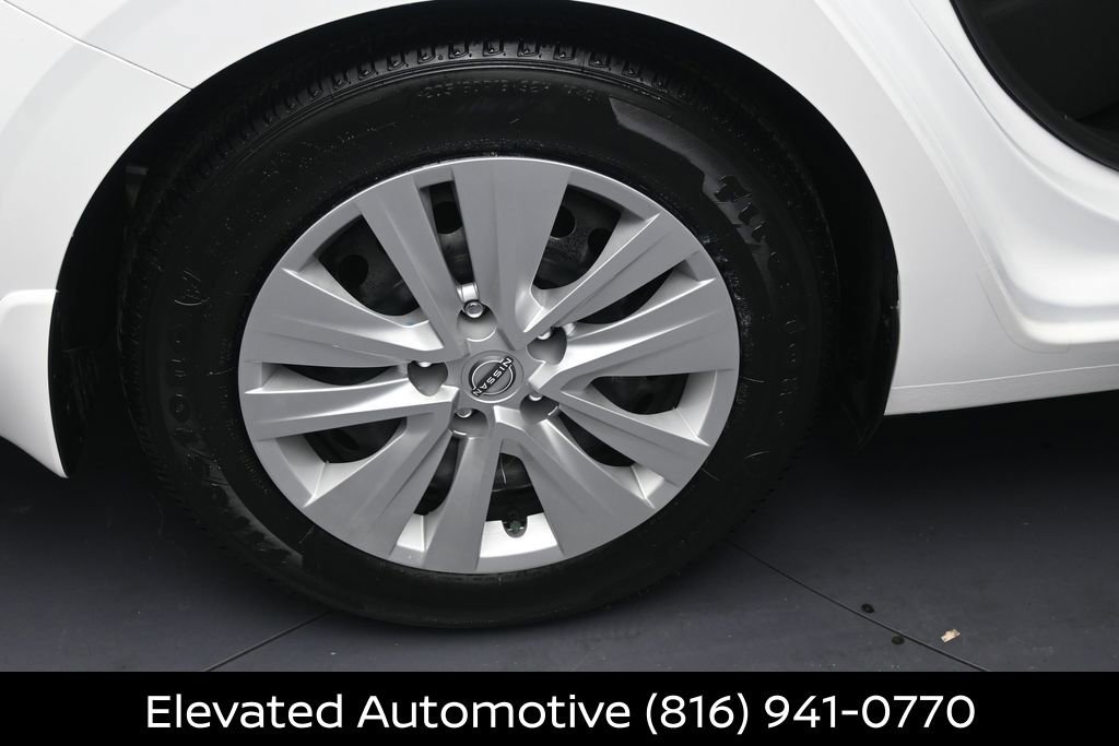 Certified 2025 Nissan Sentra S FWD image 5