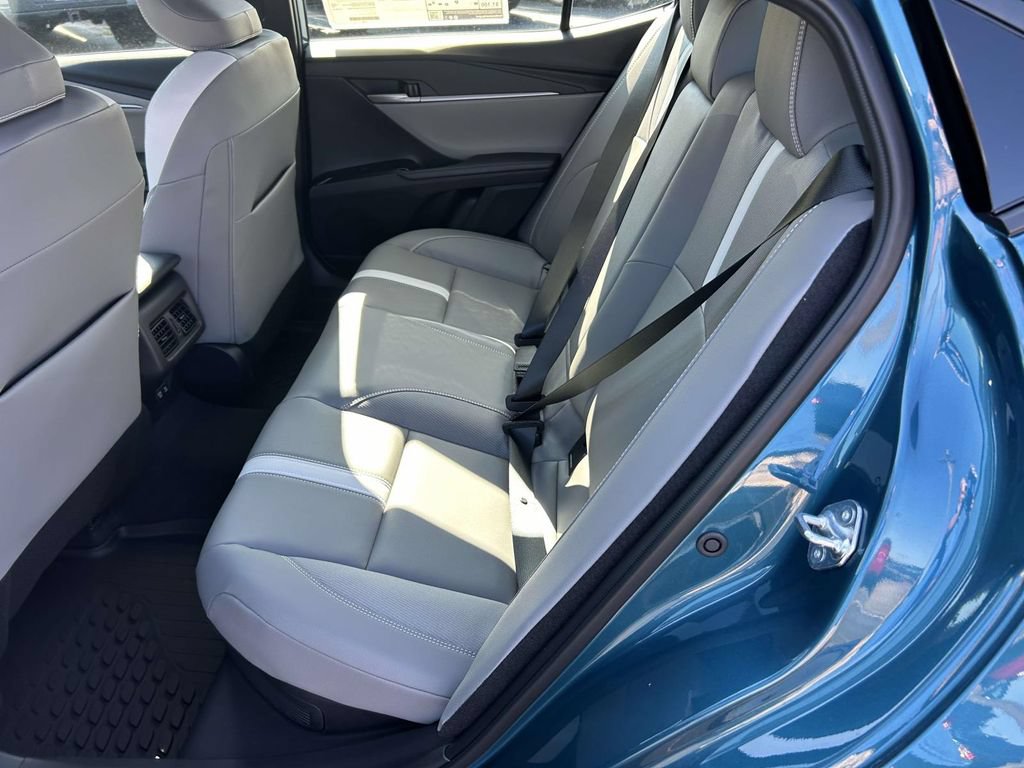 New 2026 Toyota Camry Hybrid FWD image 13