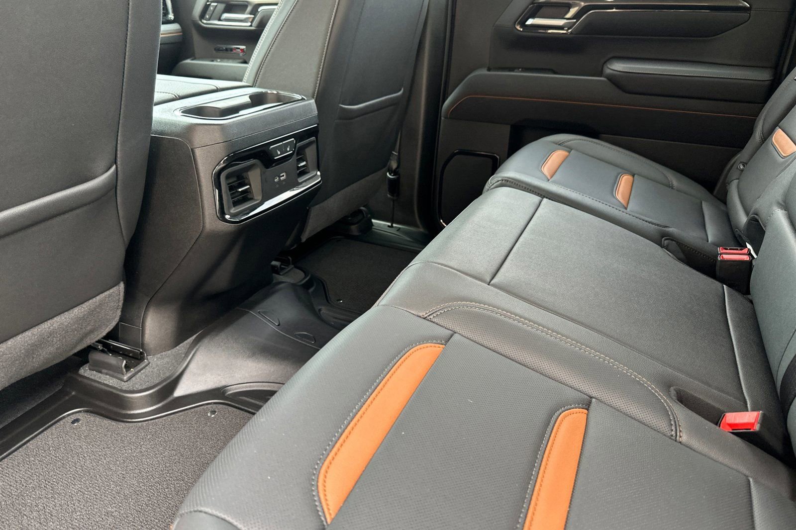 Certified 2025 GMC Sierra 1500 AT4 image 13