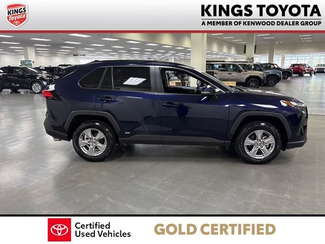 Used 2025 Toyota RAV4 XLE image 9