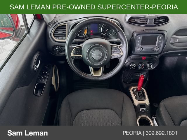 Used 2015 Jeep Renegade Latitude FWD image 20
