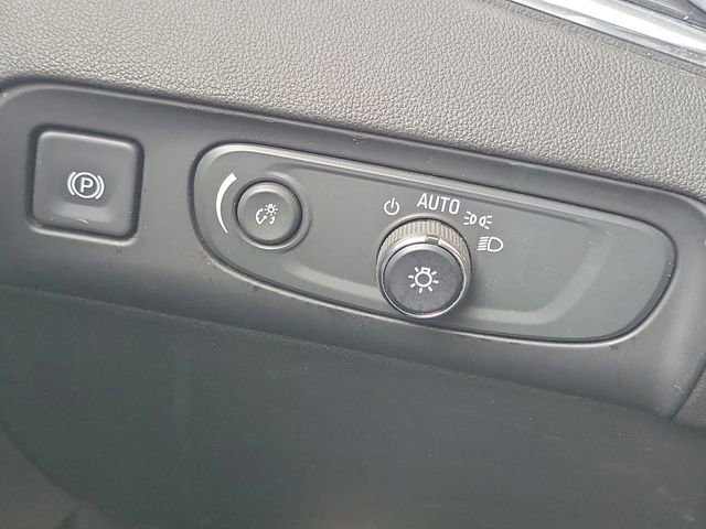 Used 2020 Buick Enclave Essence AWD/4WD image 8