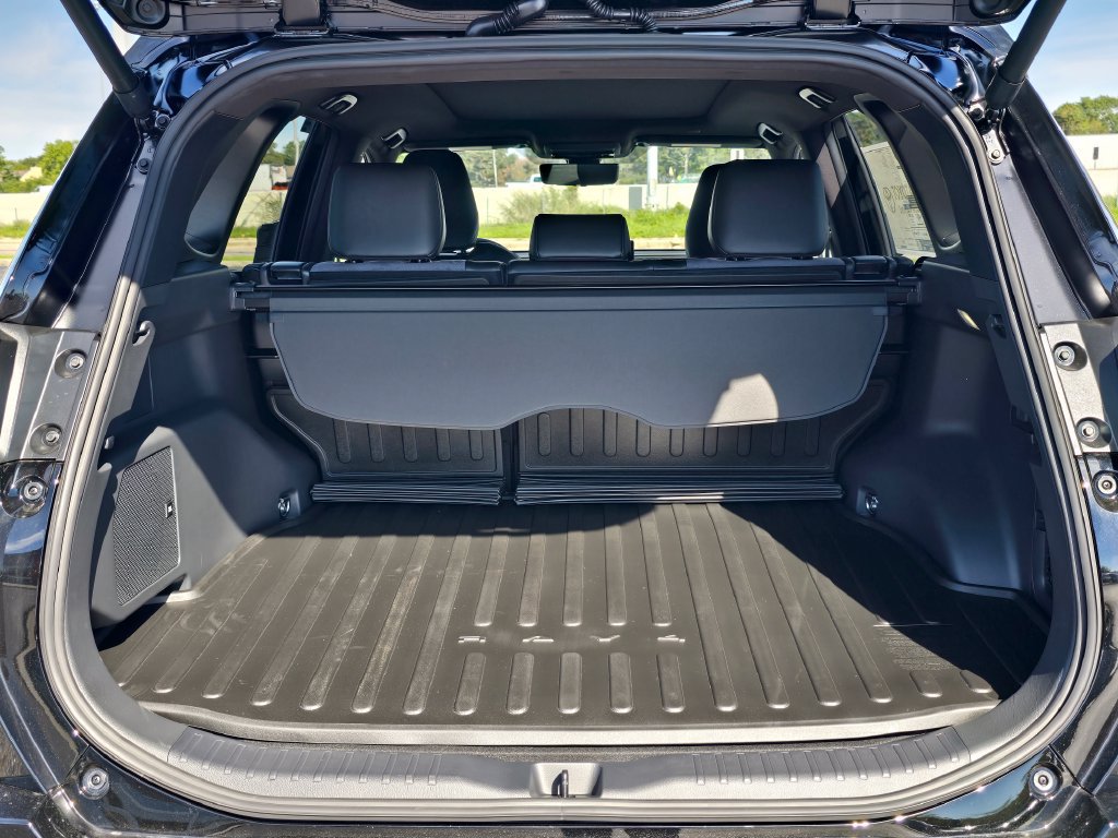 New 2026 Toyota RAV4 XSE AWD/4WD image 21