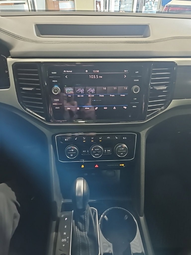 Used 2022 Volkswagen Atlas SE image 33