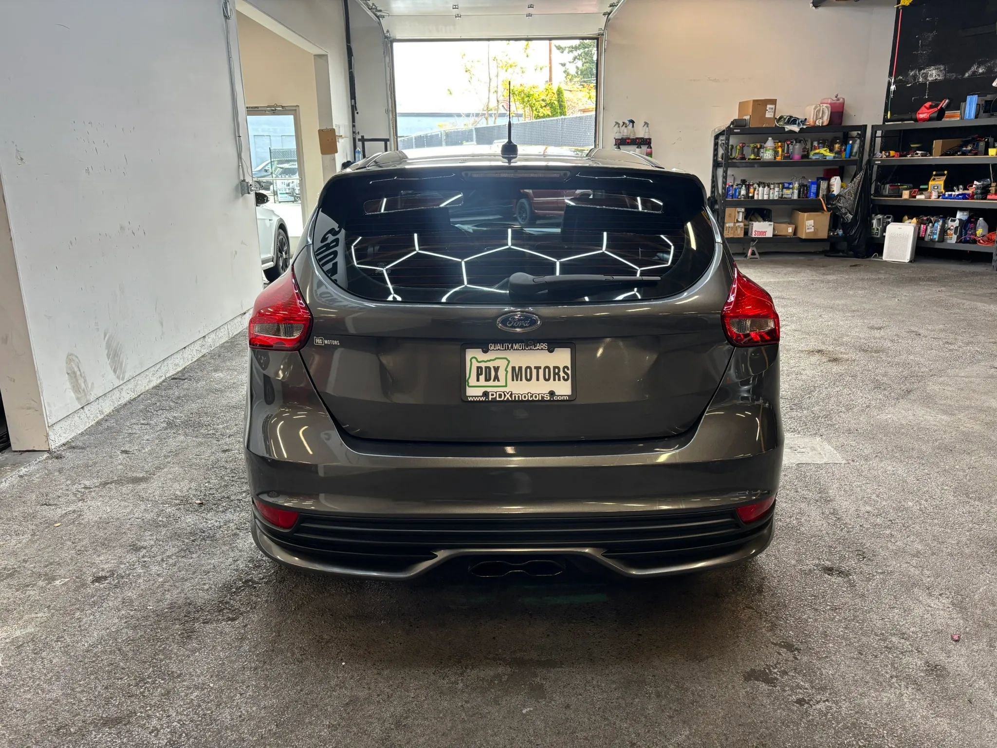 Used 2018 Ford Focus ST FWD image 6