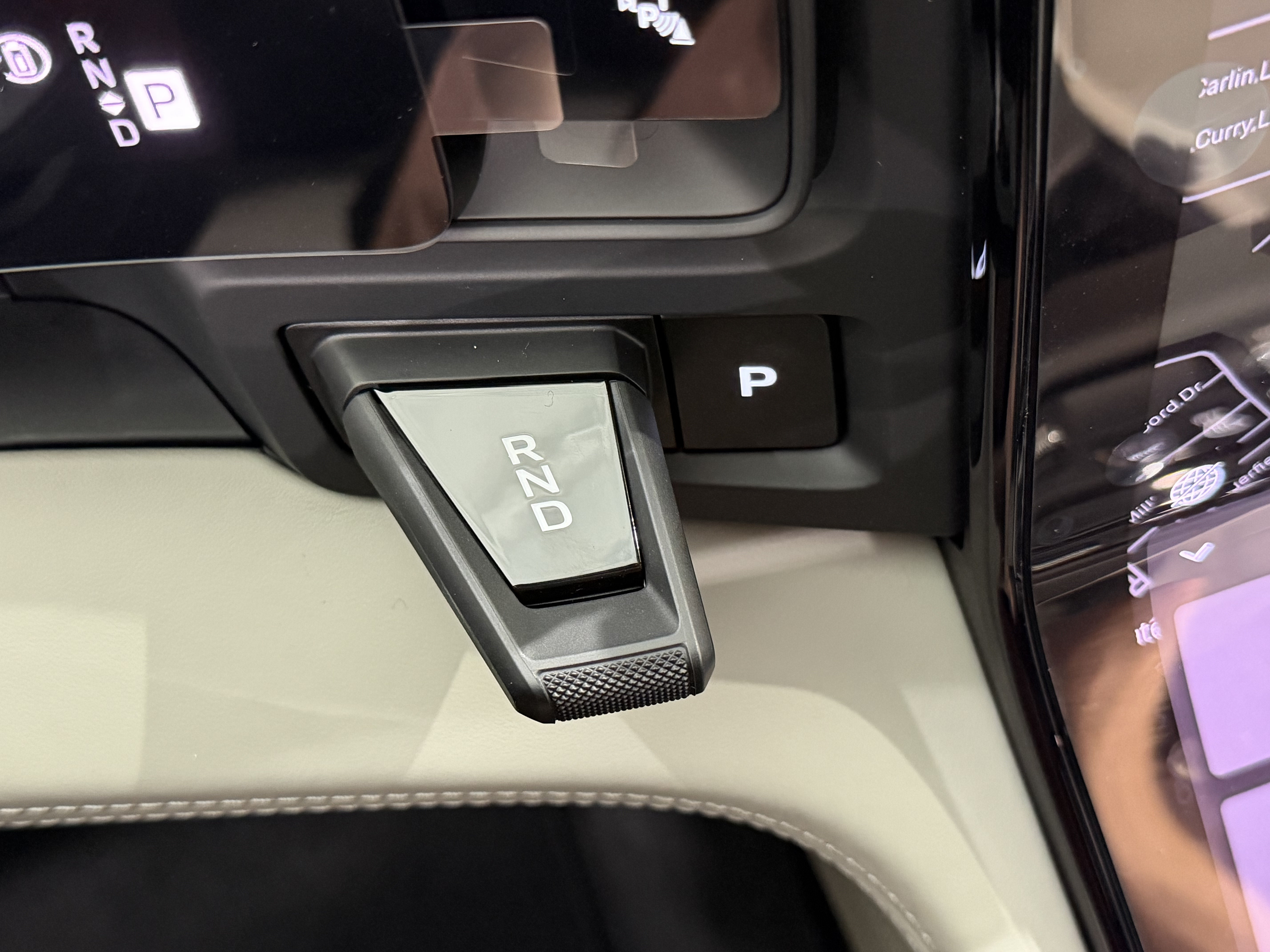 New 2026 Porsche Cayenne Electric AWD/4WD image 40