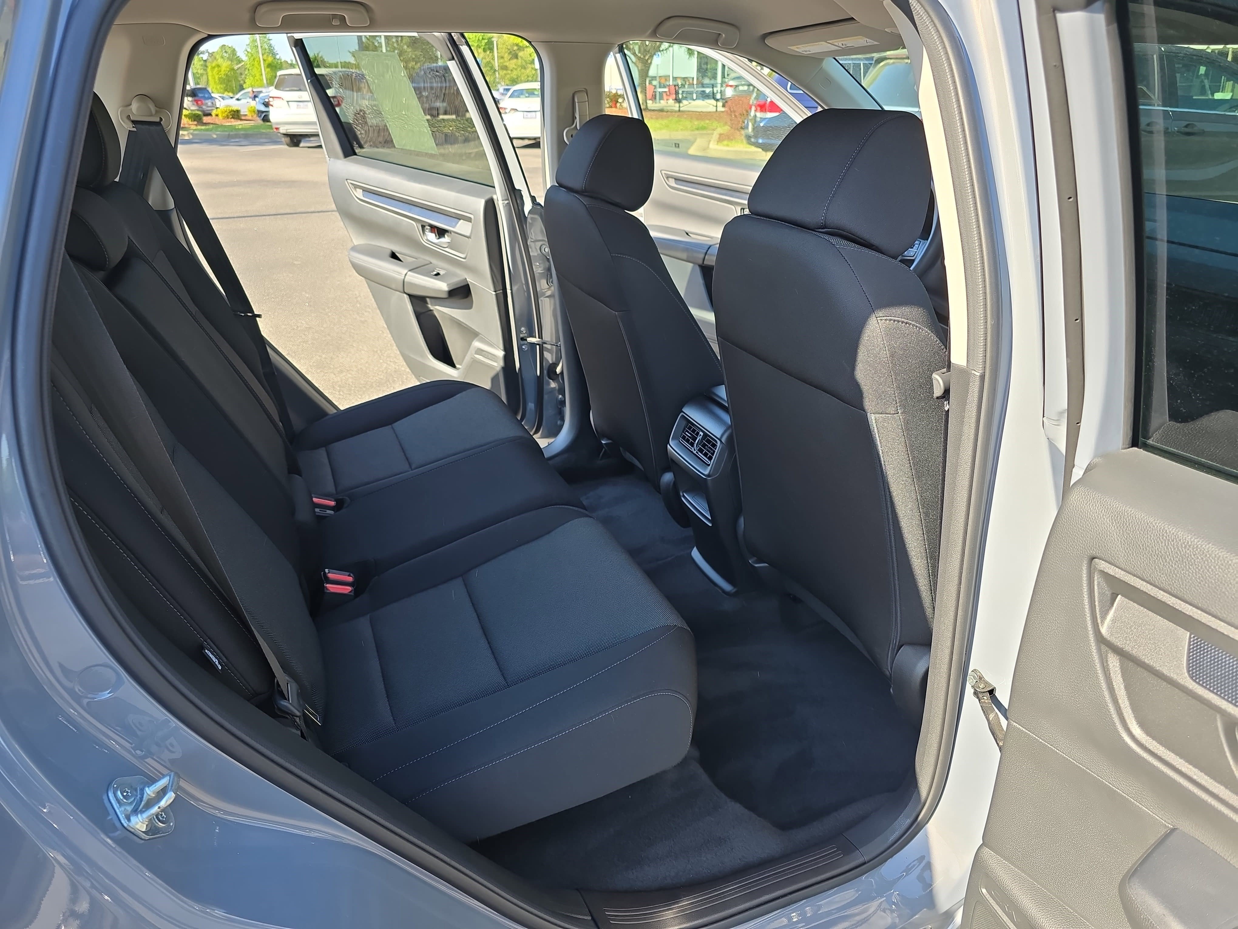 Used 2025 Honda CR-V LX image 11