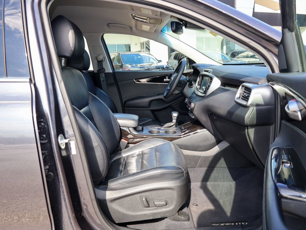 Used 2019 Kia Sorento EX image 27