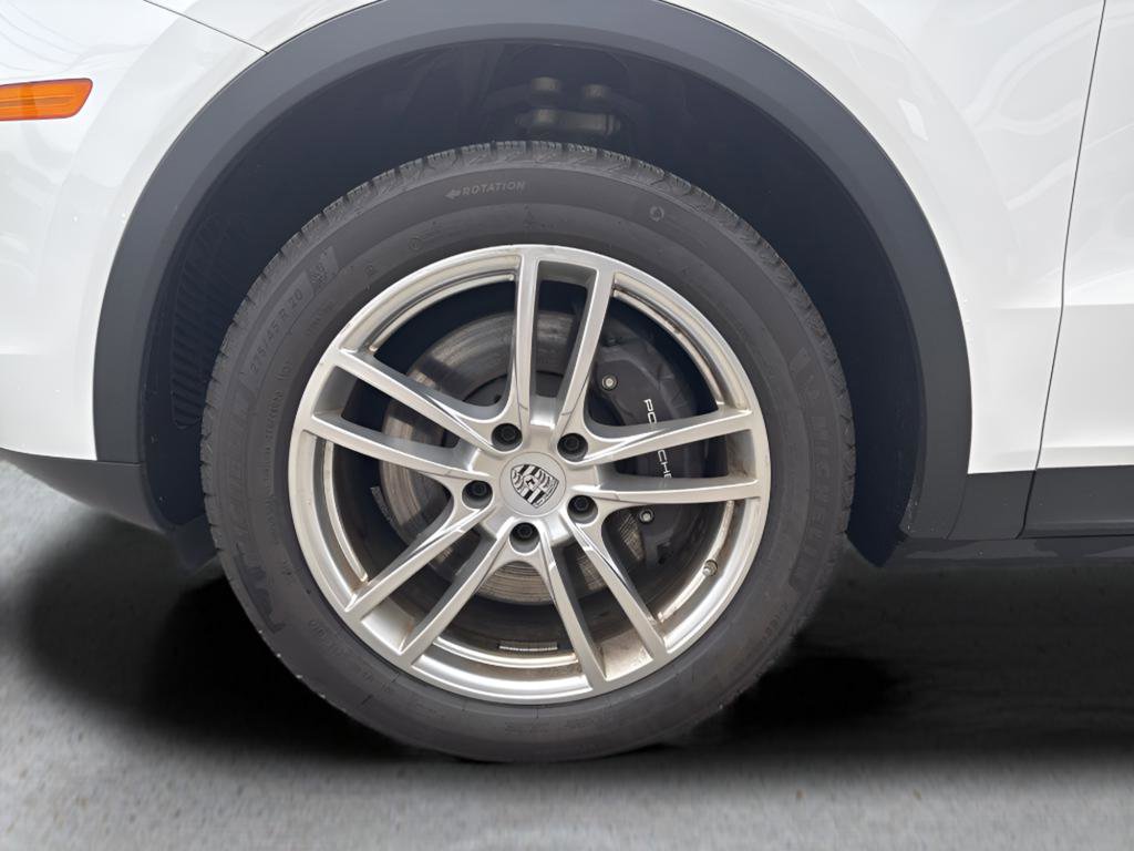 Used 2023 Porsche Cayenne Base image 16