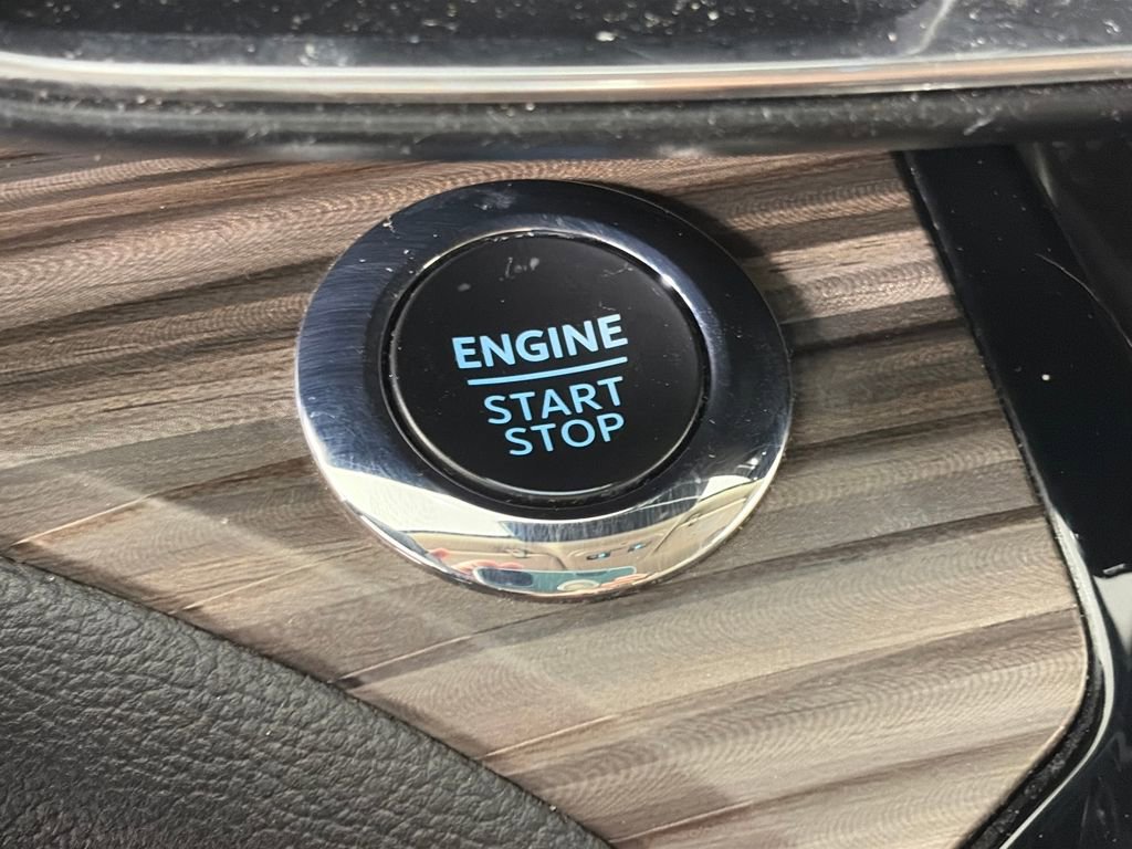 Used 2022 Ford Explorer Limited image 23