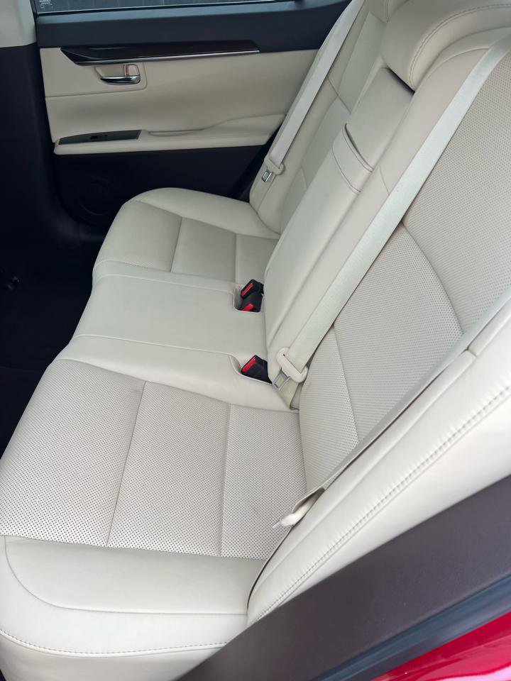 Used 2017 Lexus ES 350 w/ Premium Package image 9