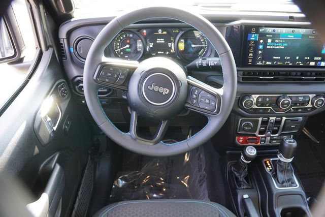 Certified 2025 Jeep Wrangler Unlimited Rubicon 4xe w/ Safety Group image 19