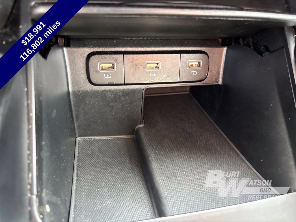 Used 2022 Kia Sorento S w/ Panoramic Sunroof Package AWD/4WD image 37