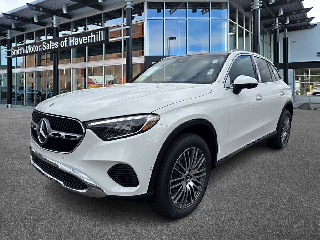 Used 2026 Mercedes-Benz GLC 300 4MATIC image 3