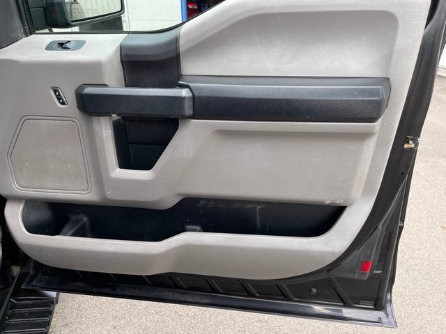 Used 2015 Ford F150 XL w/ Equipment Group 101A Mid AWD/4WD image 38