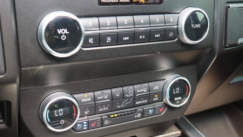 Used 2019 Ford Expedition Max Limited RWD image 14