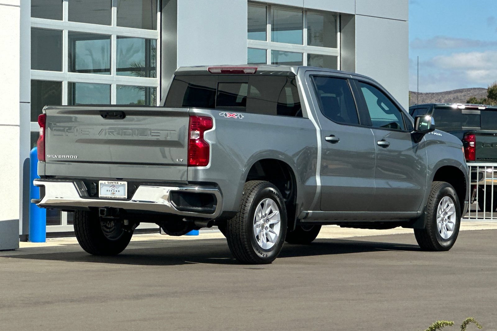 New 2026 Chevrolet Silverado 1500 LT w/ Leather Package AWD/4WD image 4