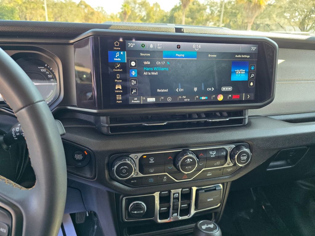 Used 2024 Jeep Wrangler Sport S image 23