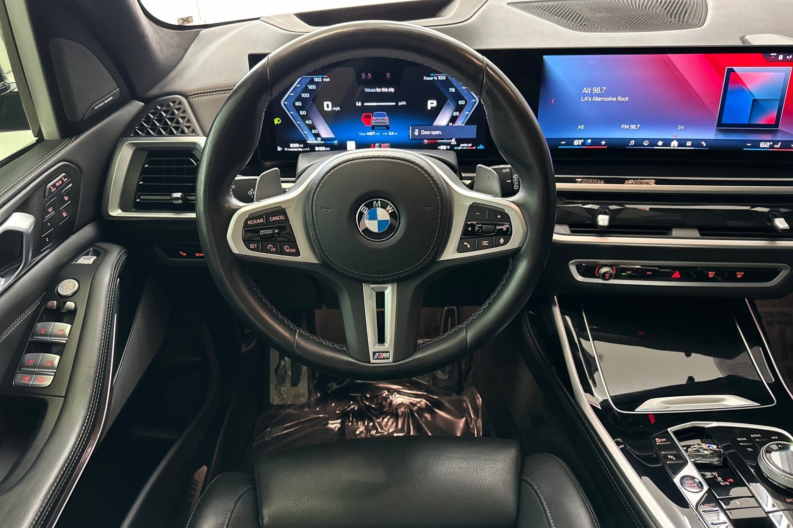 Certified 2025 BMW X7 M60i AWD/4WD image 28