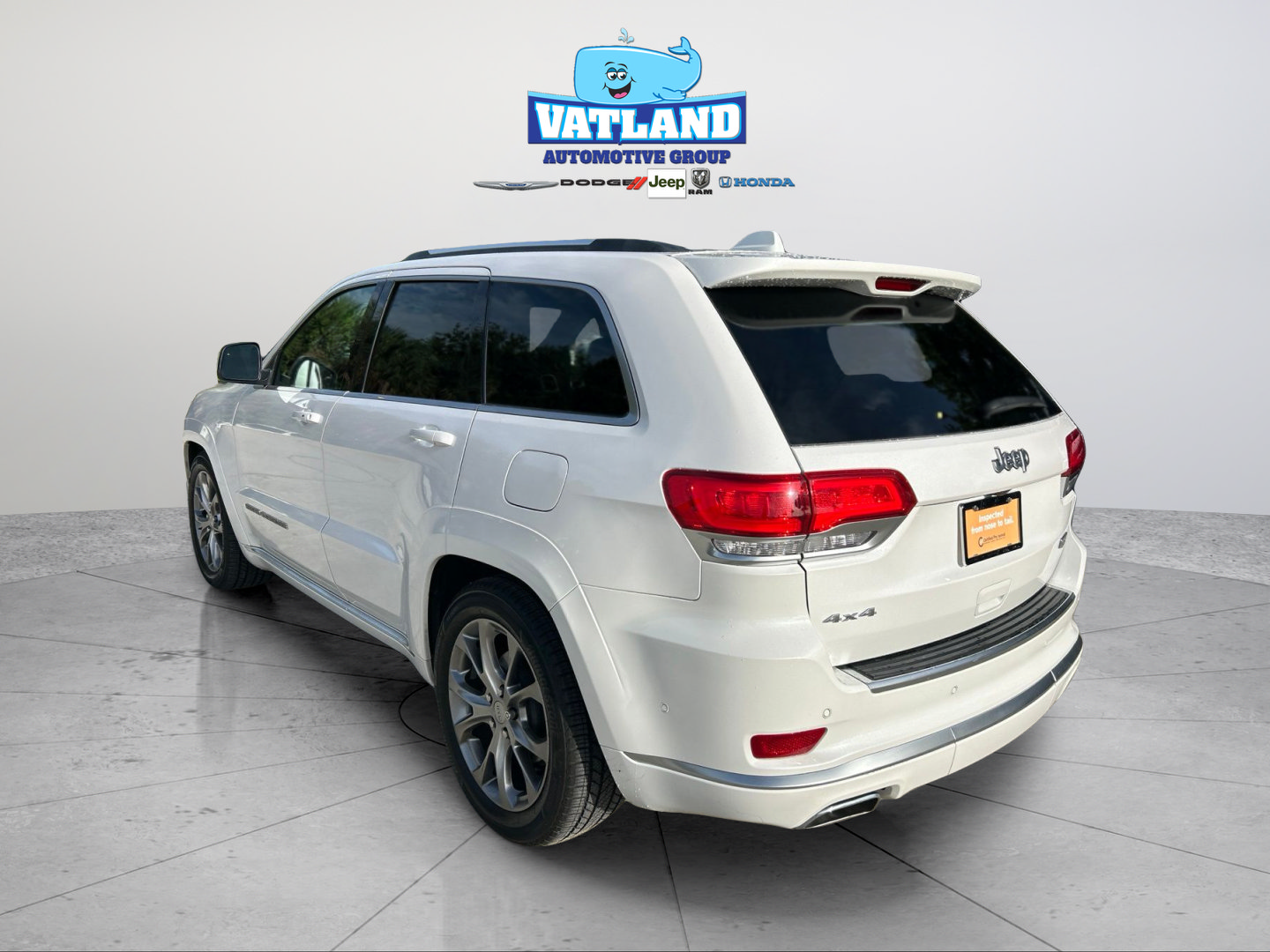 Certified 2021 Jeep Grand Cherokee Summit w/ Platinum Series Group AWD/4WD image 3