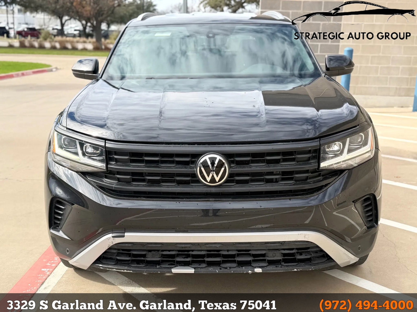 Used 2020 Volkswagen Atlas Cross Sport SE image 2