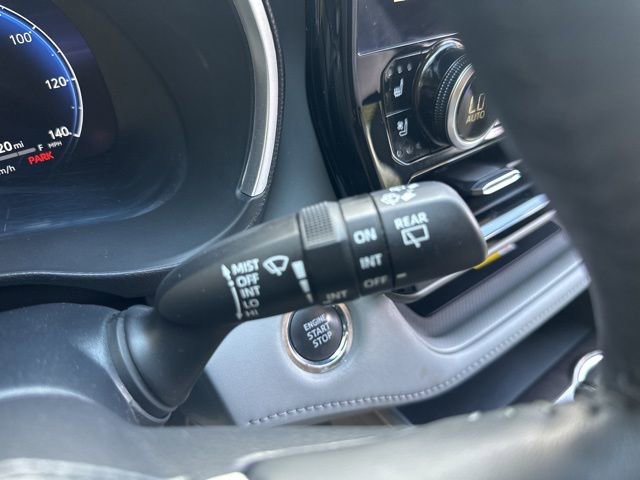 Used 2023 Toyota Highlander Limited image 25