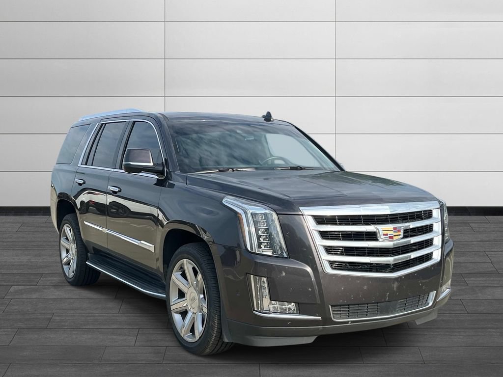 Used 2017 Cadillac Escalade Premium Luxury RWD image 5