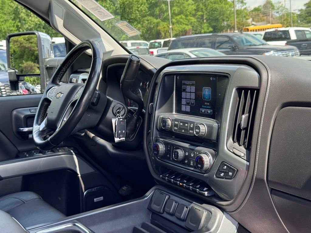 Used 2019 Chevrolet Silverado 2500 LTZ w/ Duramax Plus Package AWD/4WD image 5