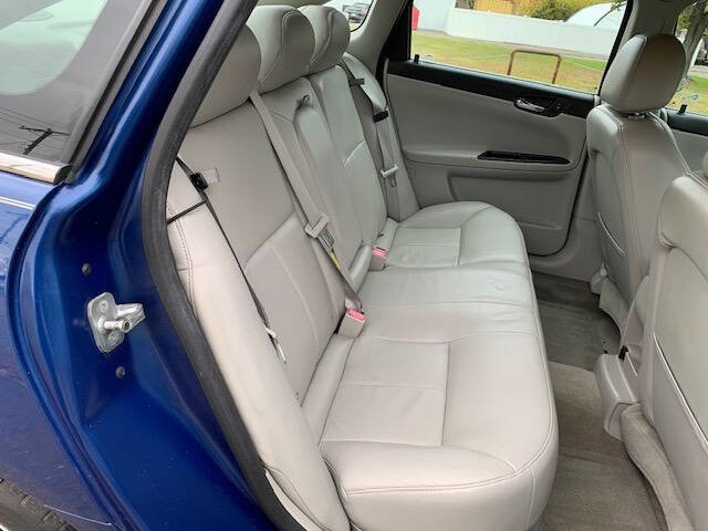 Used 2006 Chevrolet Impala LTZ image 24