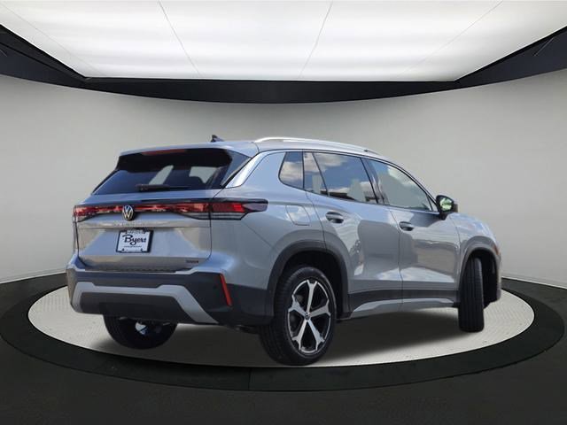 New 2025 Volkswagen Tiguan SE image 7