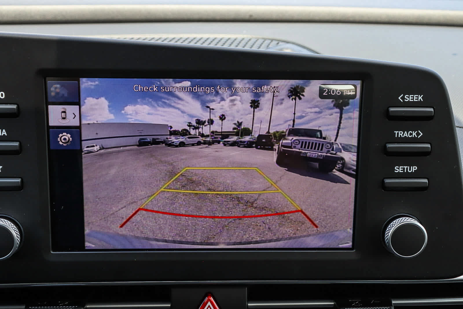 Used 2025 Hyundai Elantra SE w/ Cargo Package FWD image 31