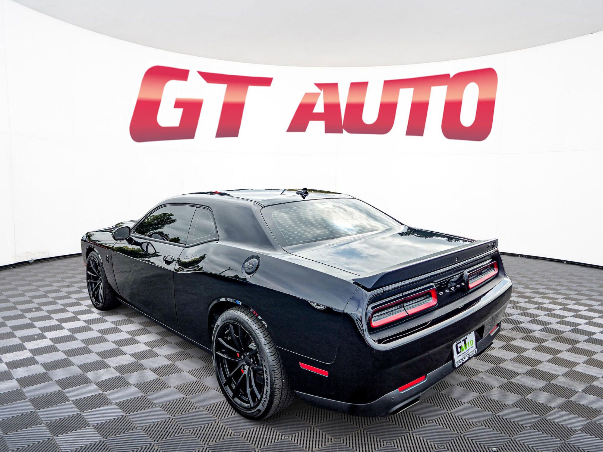 Used 2023 Dodge Challenger SRT Hellcat image 5