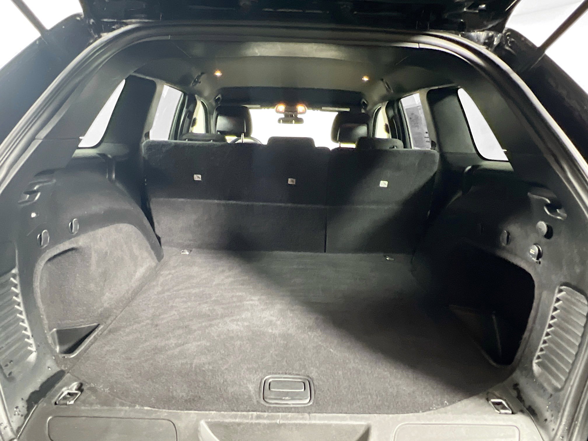 Used 2019 Jeep Grand Cherokee Laredo AWD/4WD image 34