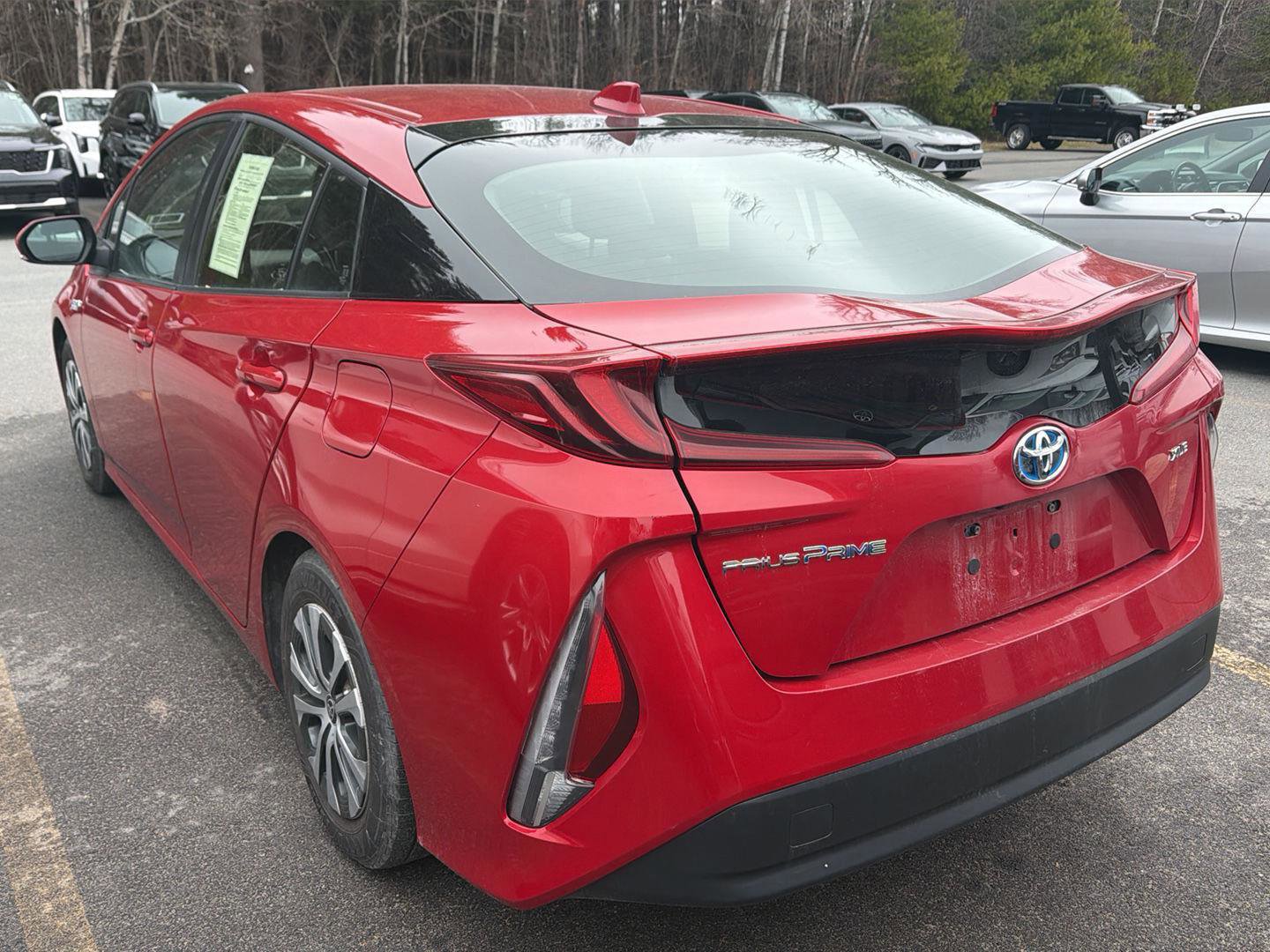 Used 2021 Toyota Prius Prime XLE image 9