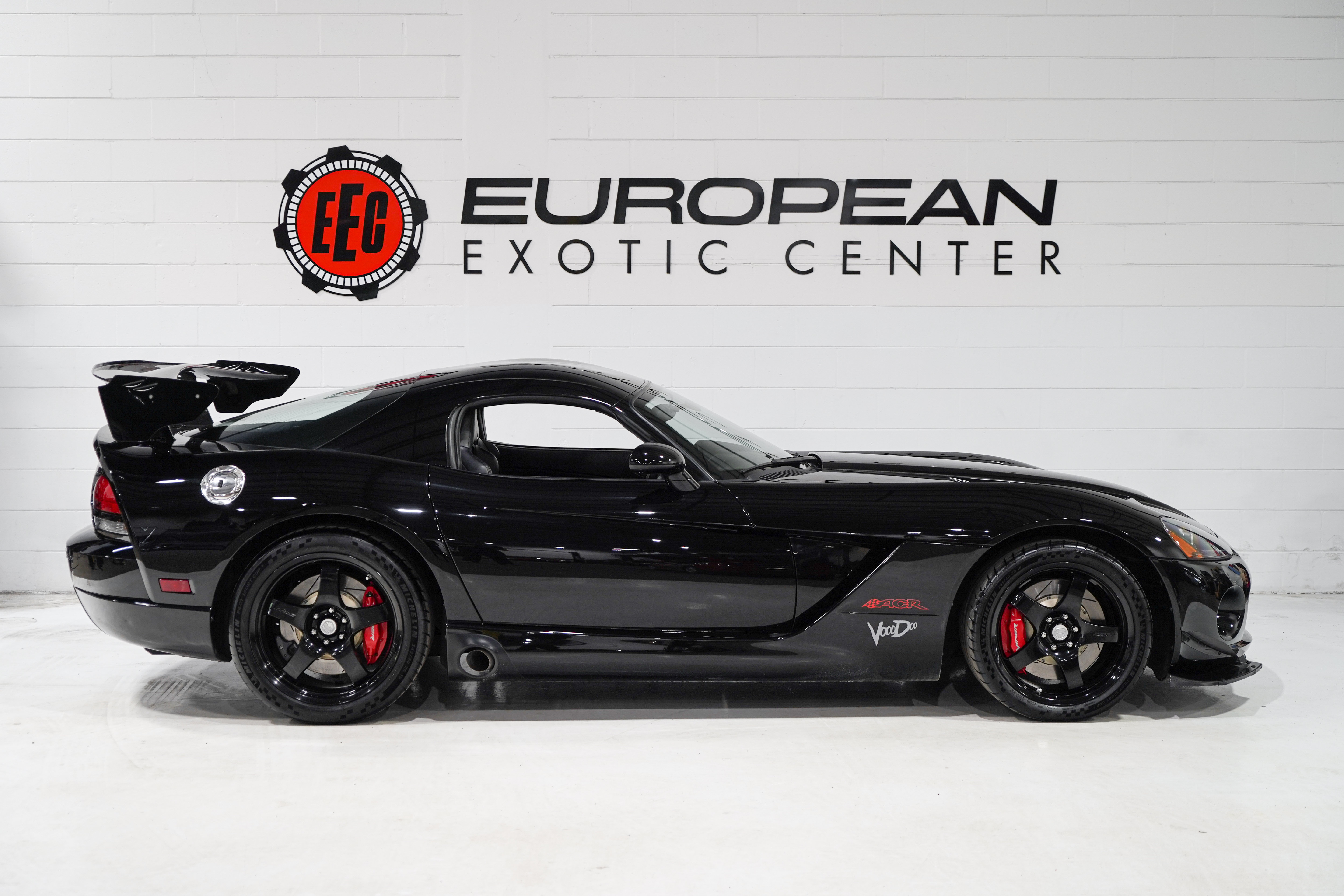 Used 2010 Dodge Viper ACR RWD image 6