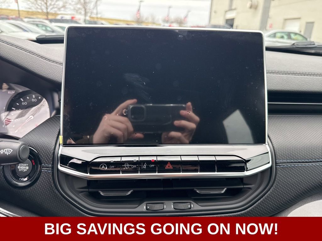 New 2026 Jeep Compass Latitude image 15