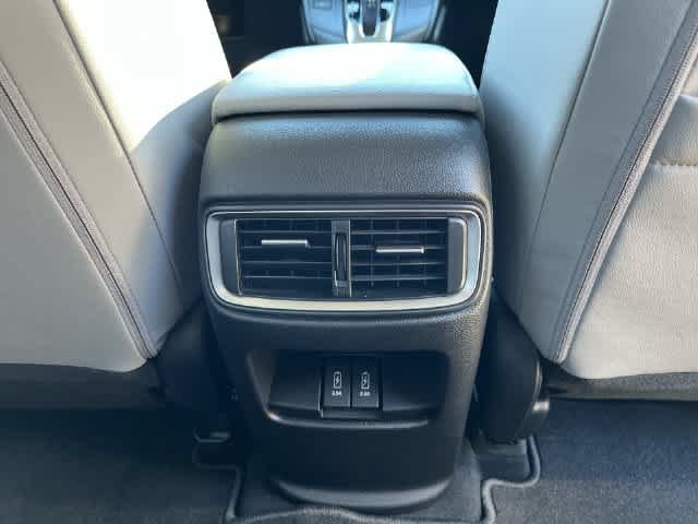 Used 2018 Honda CR-V Touring image 19