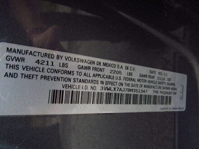 Used 2011 Volkswagen Jetta SEL image 5