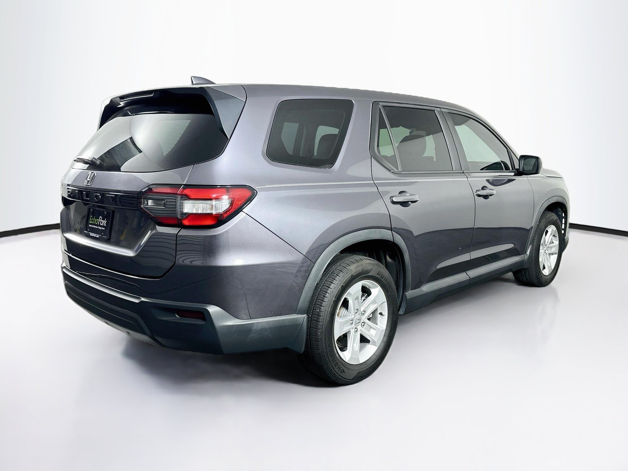 Used 2023 Honda Pilot LX image 9