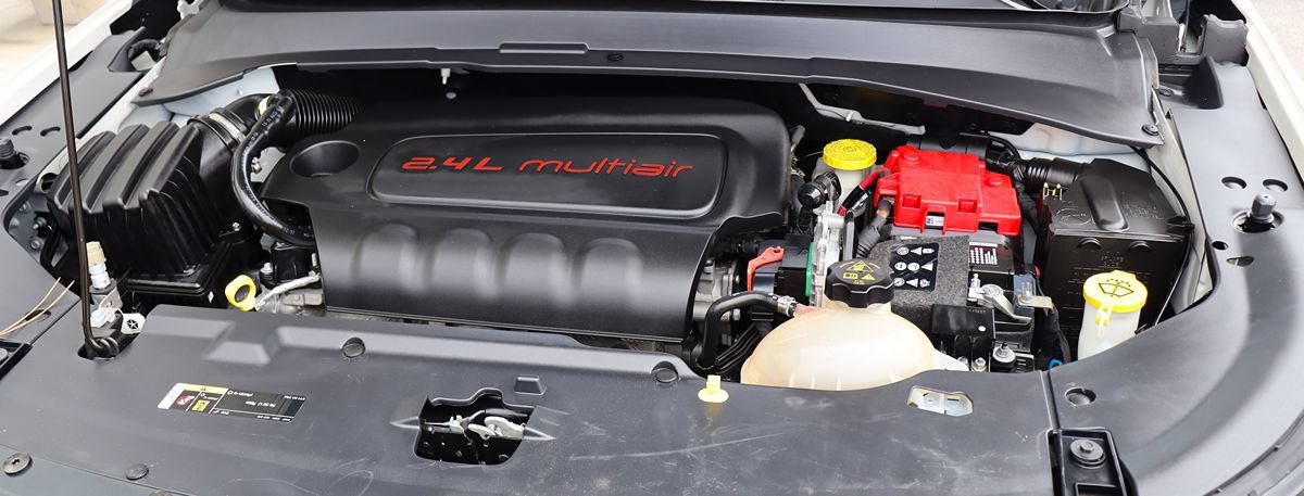 Used 2019 Jeep Compass Latitude FWD image 57