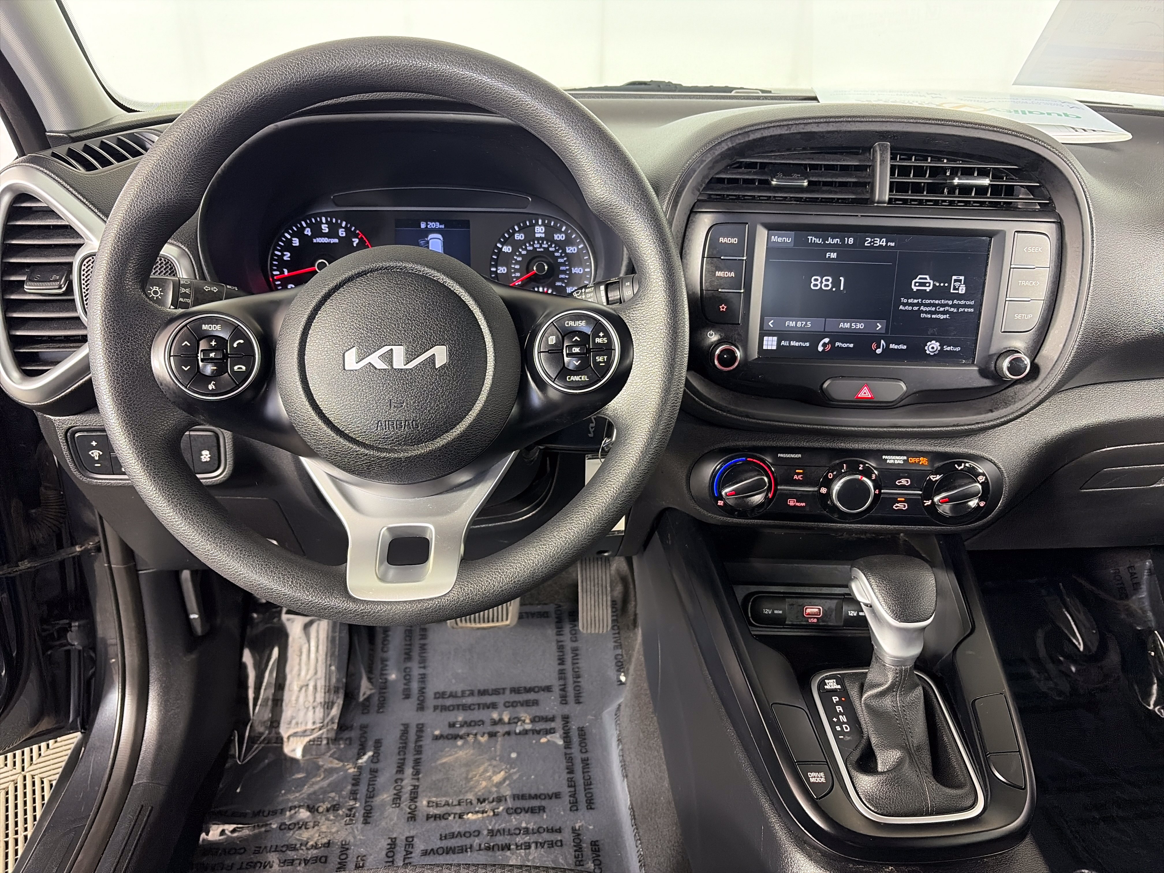 Certified 2022 Kia Soul LX w/ Technology Package FWD image 3