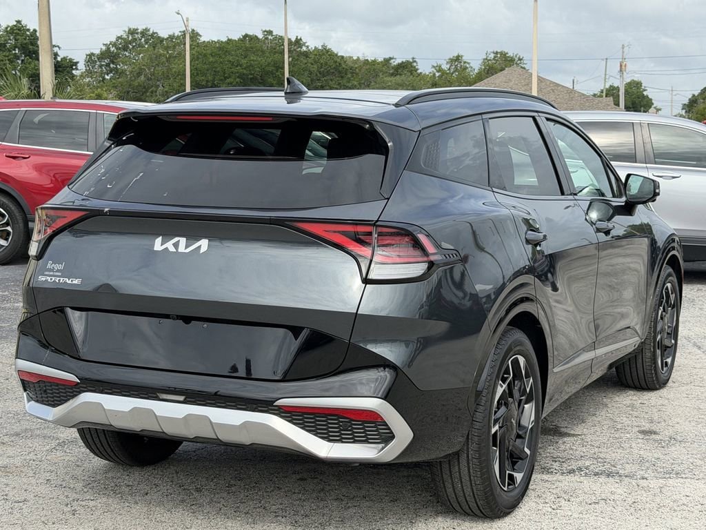 Used 2025 Kia Sportage SX FWD image 5